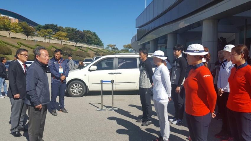 3.이현준 군수, 제97회 전국체전 출전 예천군 선수단 격려